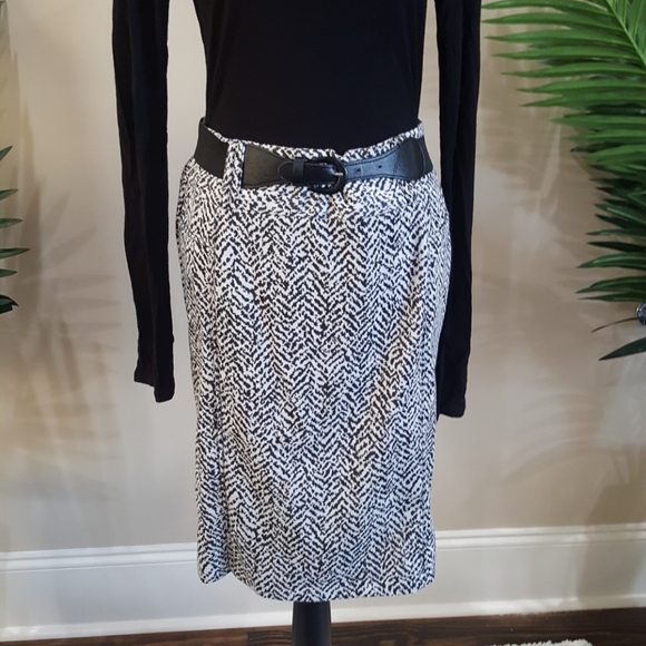 Susan Bristol Dresses & Skirts - 🔥 Animal Print Pencil Skirt